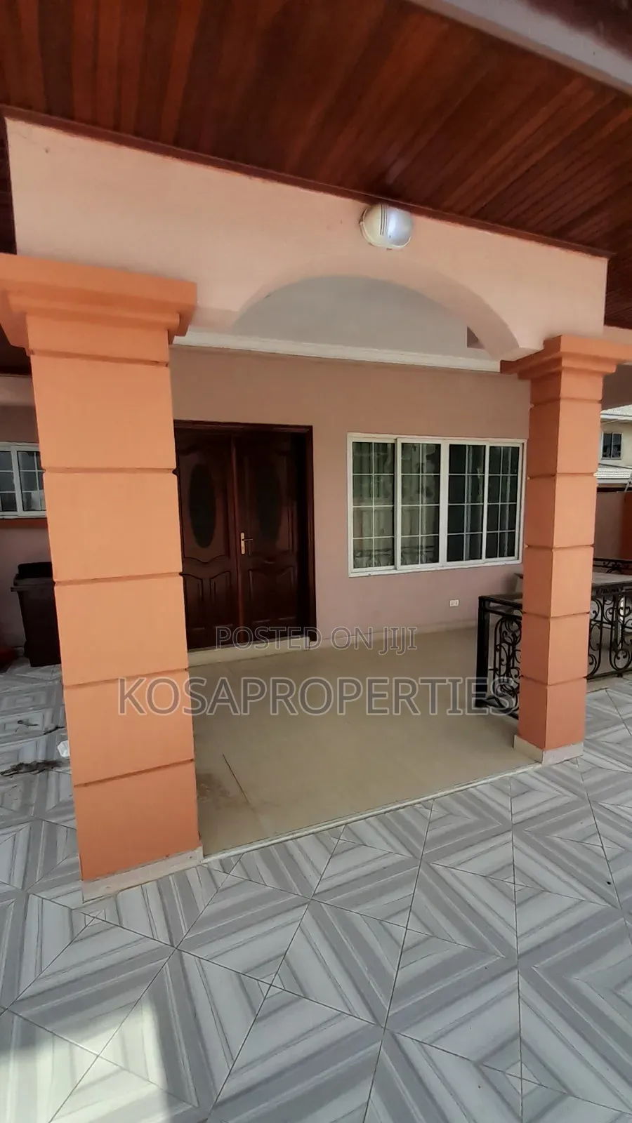 4bdrm House in Adjiringanor, Adjiriganor for rent