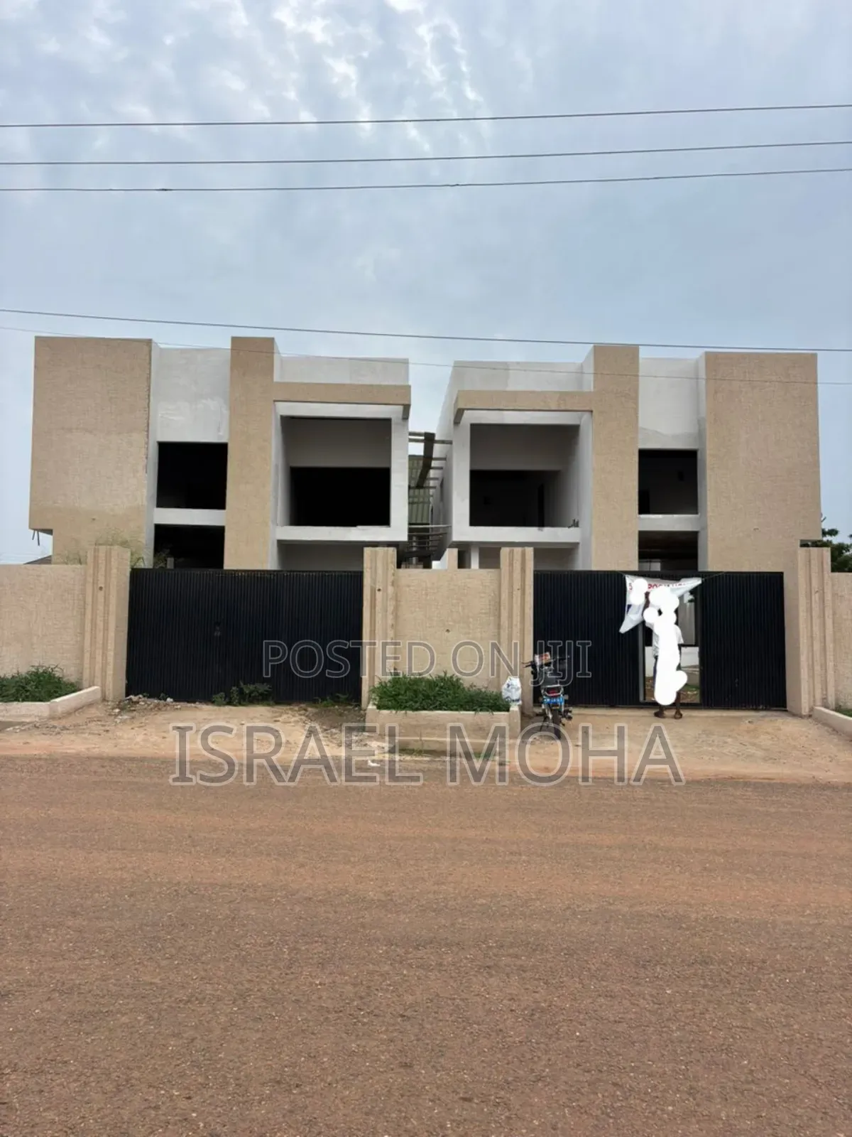 Eexecutive 5 Bedroom Duplex House for Sale at Oyarifa