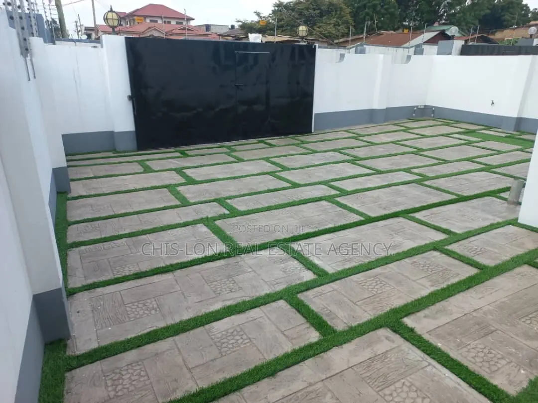 4bdrm Duplex in Taifa Apostolic, St John's Area for sale