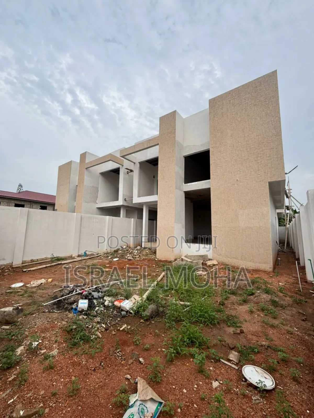 Eexecutive 5 Bedroom Duplex House for Sale at Oyarifa