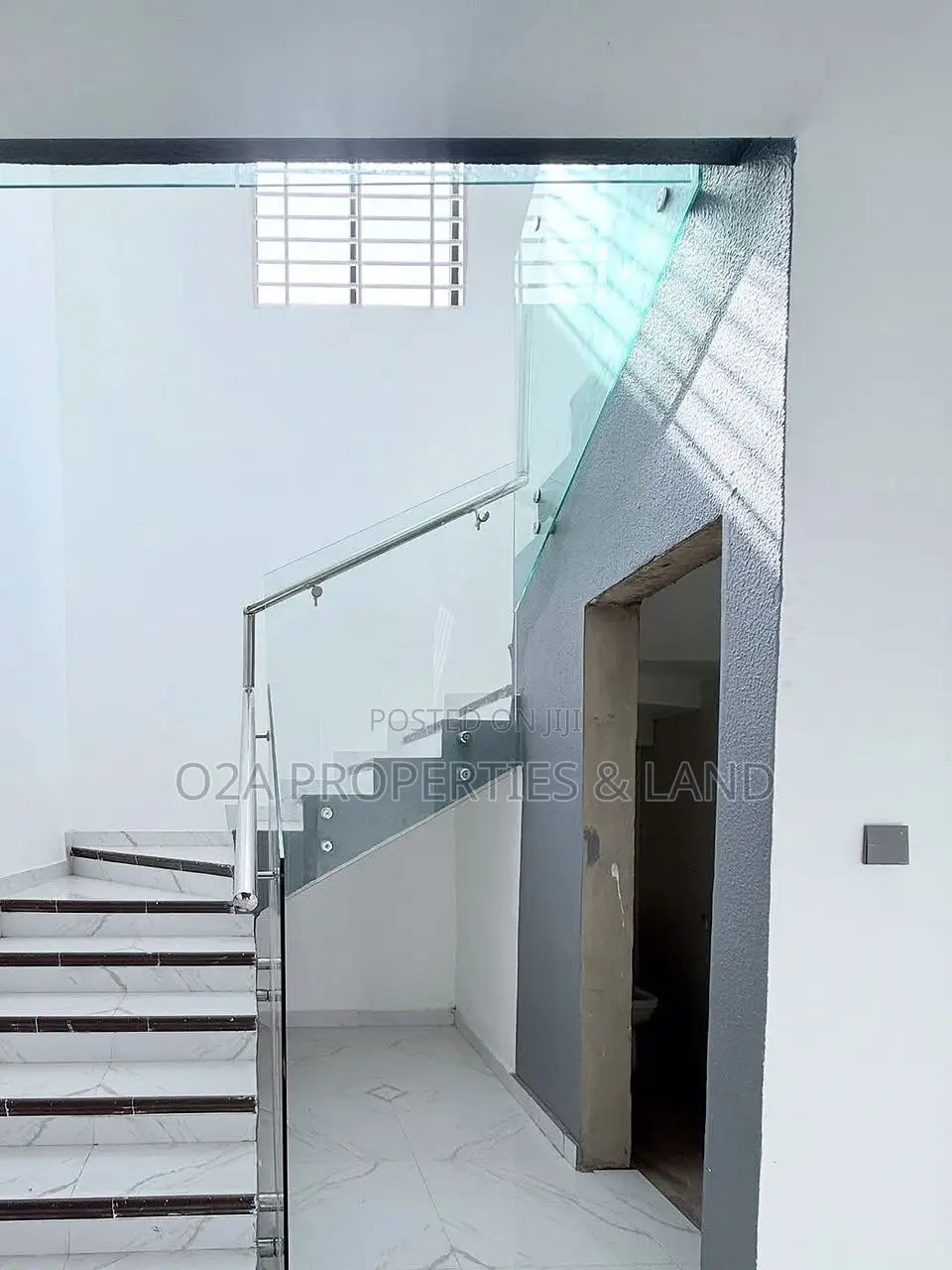4bdrm House in Sakumono, Spintex for sale