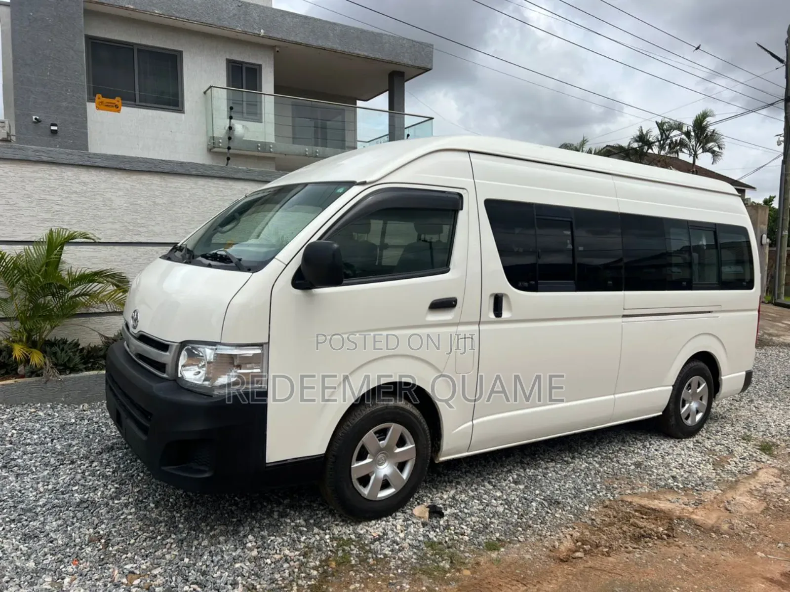Toyota HiAce 2012 White