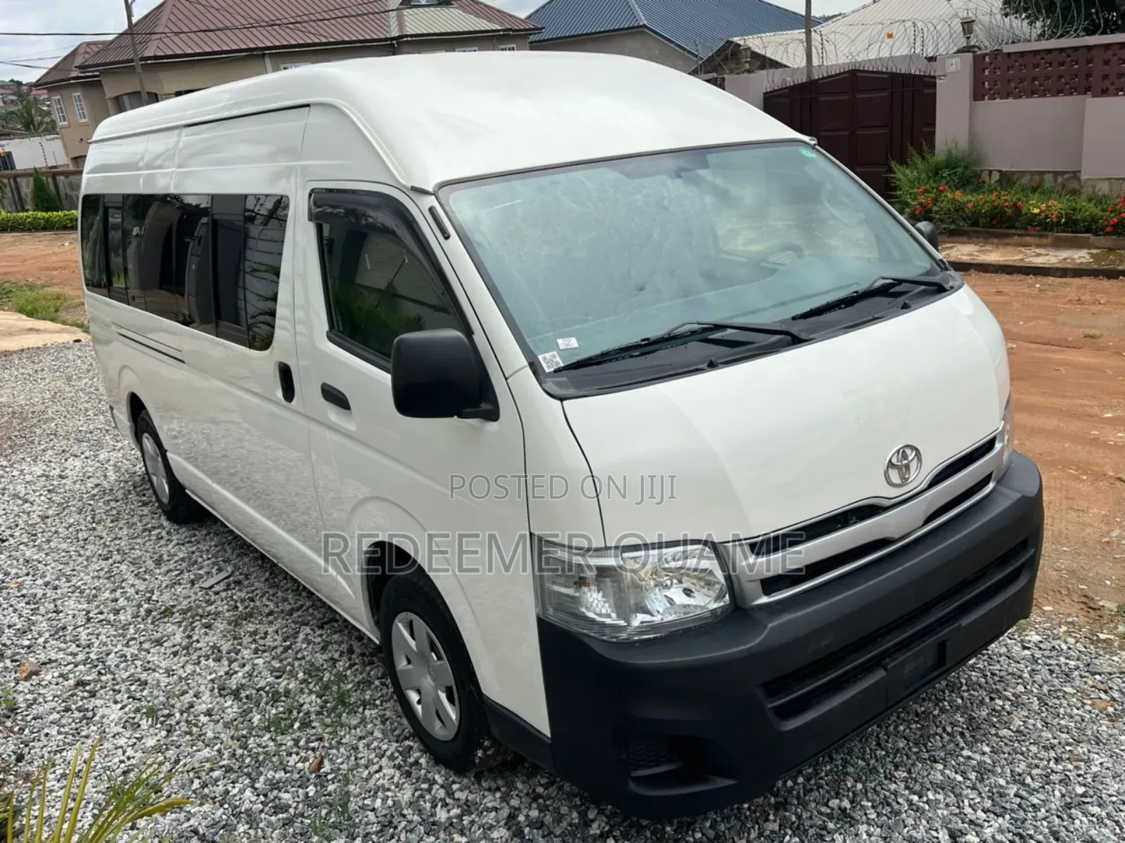 Toyota HiAce 2012 White