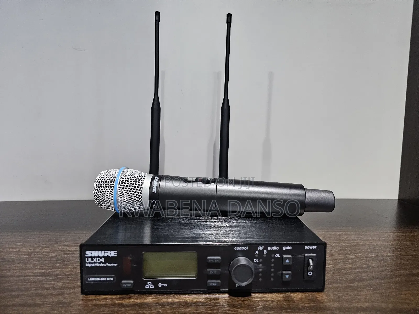 Shure Ulxd4 Beta87a Single Channel Wireless Microphone