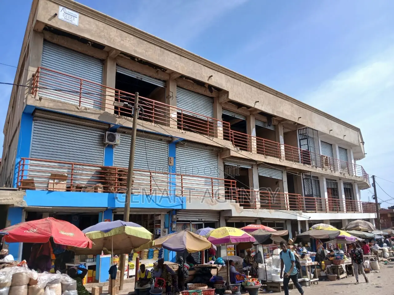 Shop/ Warehouse/ Bank Hall