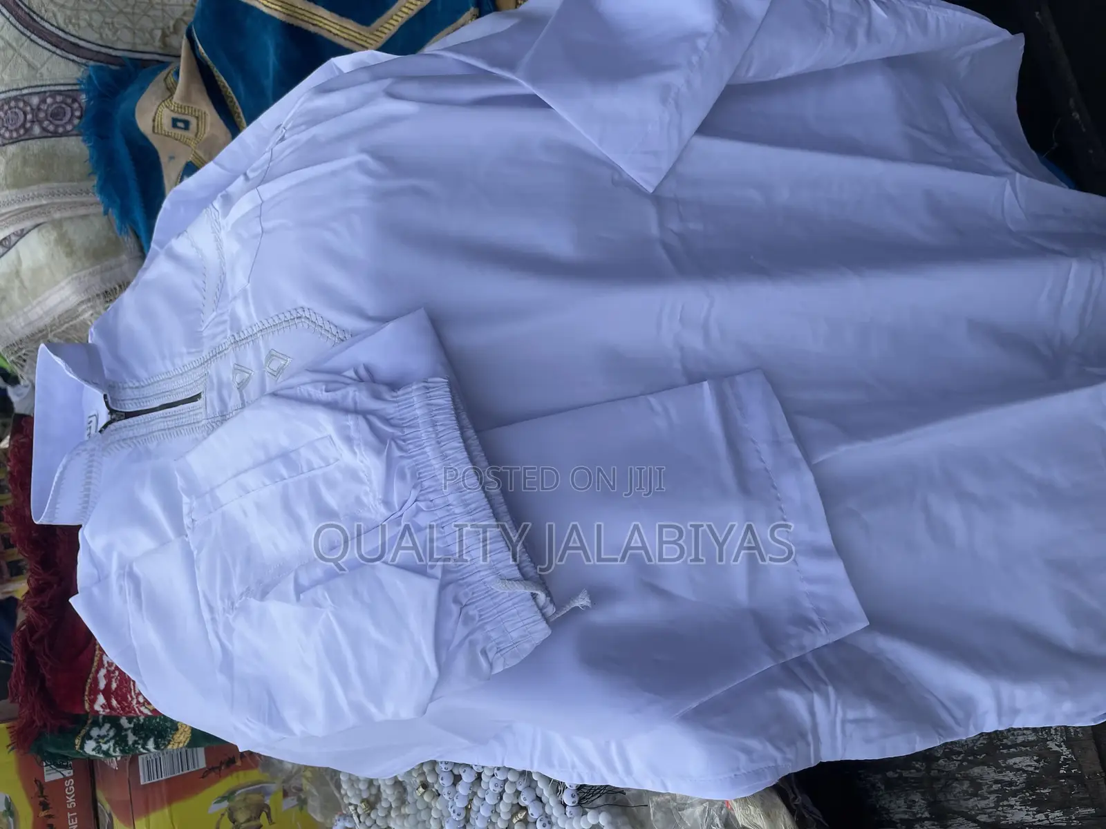 Men Top Down (White)