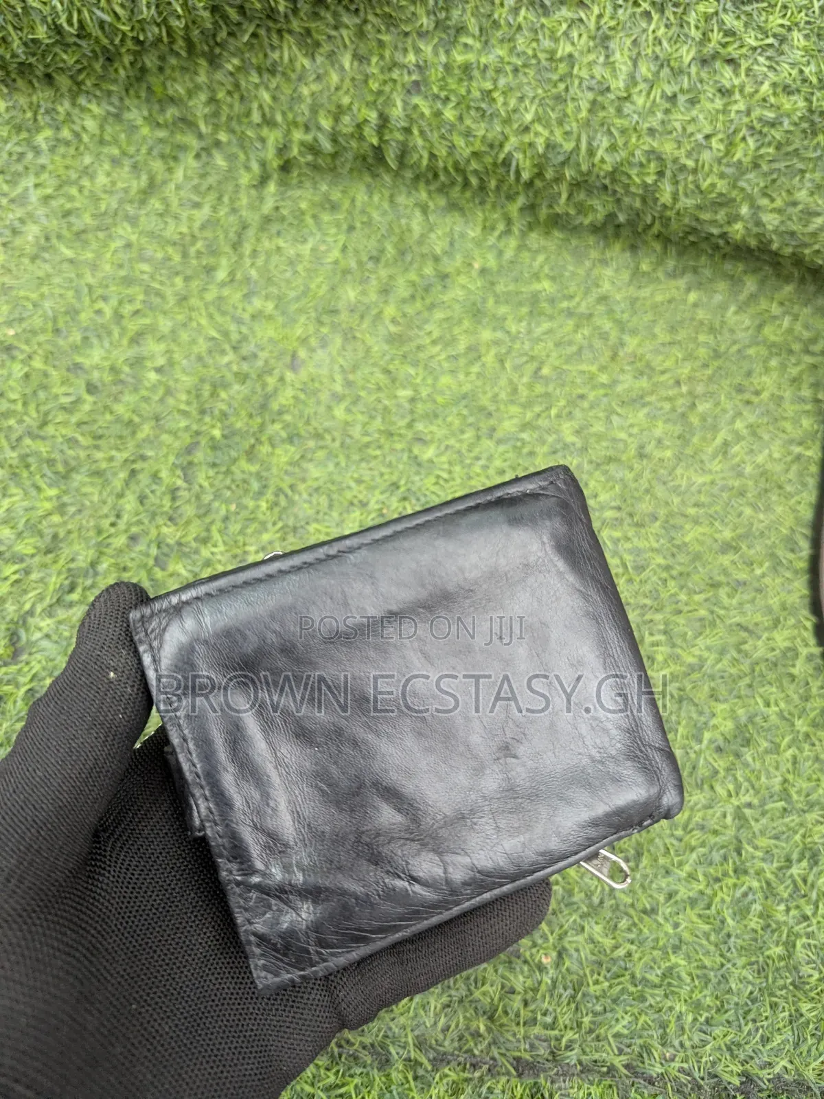 Buene Belle Leather Wallet (Home Used)