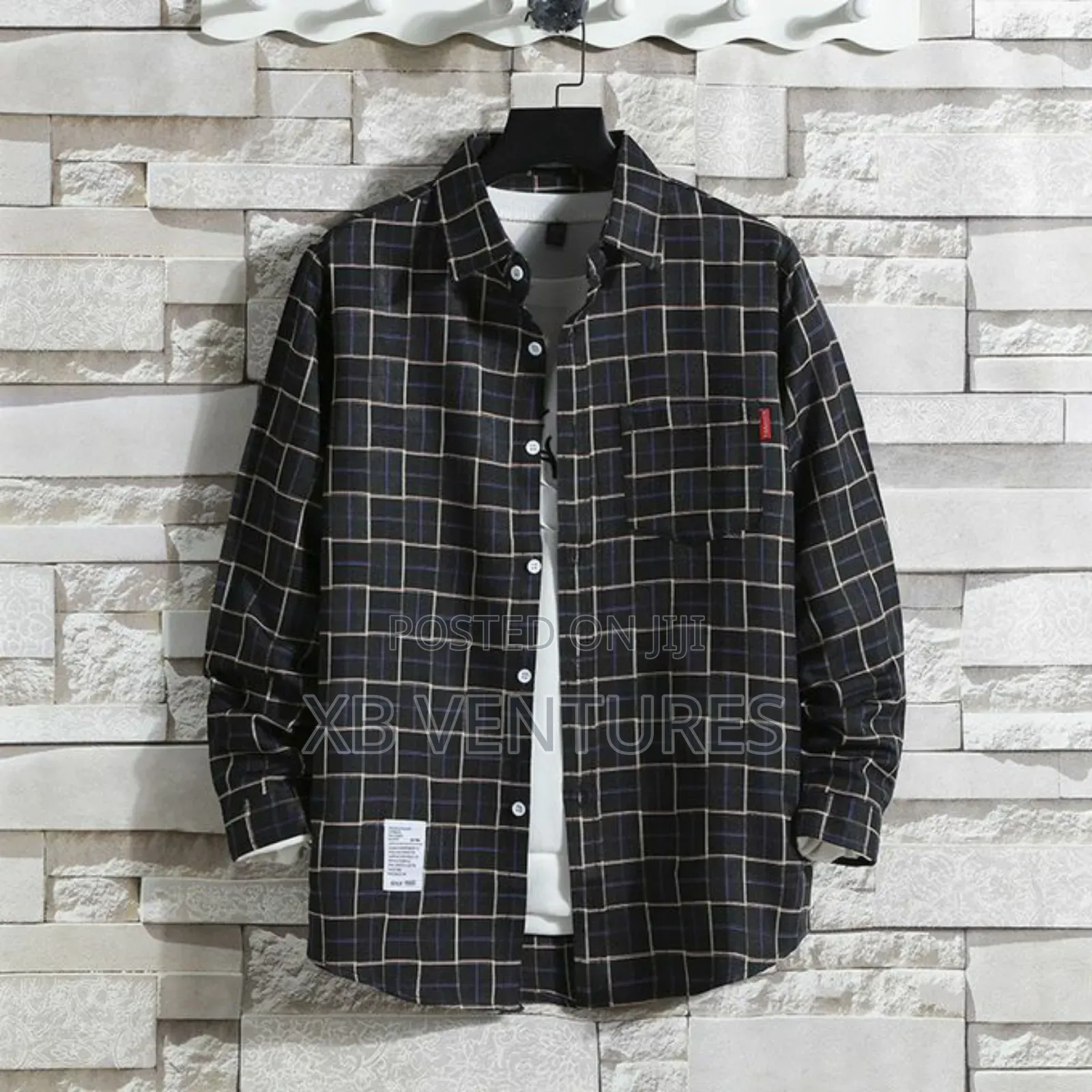 Casual Plaid
Long-Sleeved Shirt