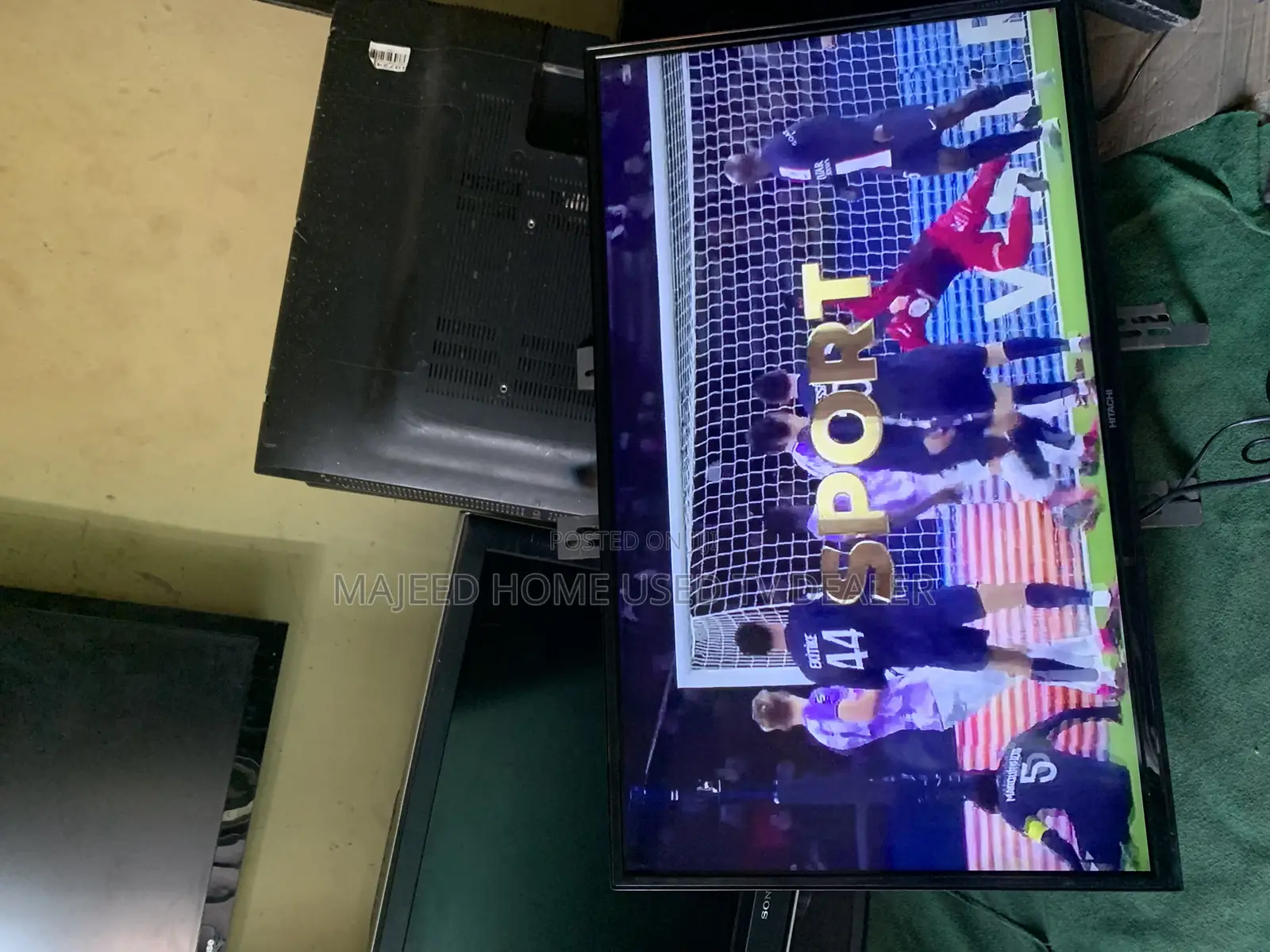 42inches Hitachi Led Tv
