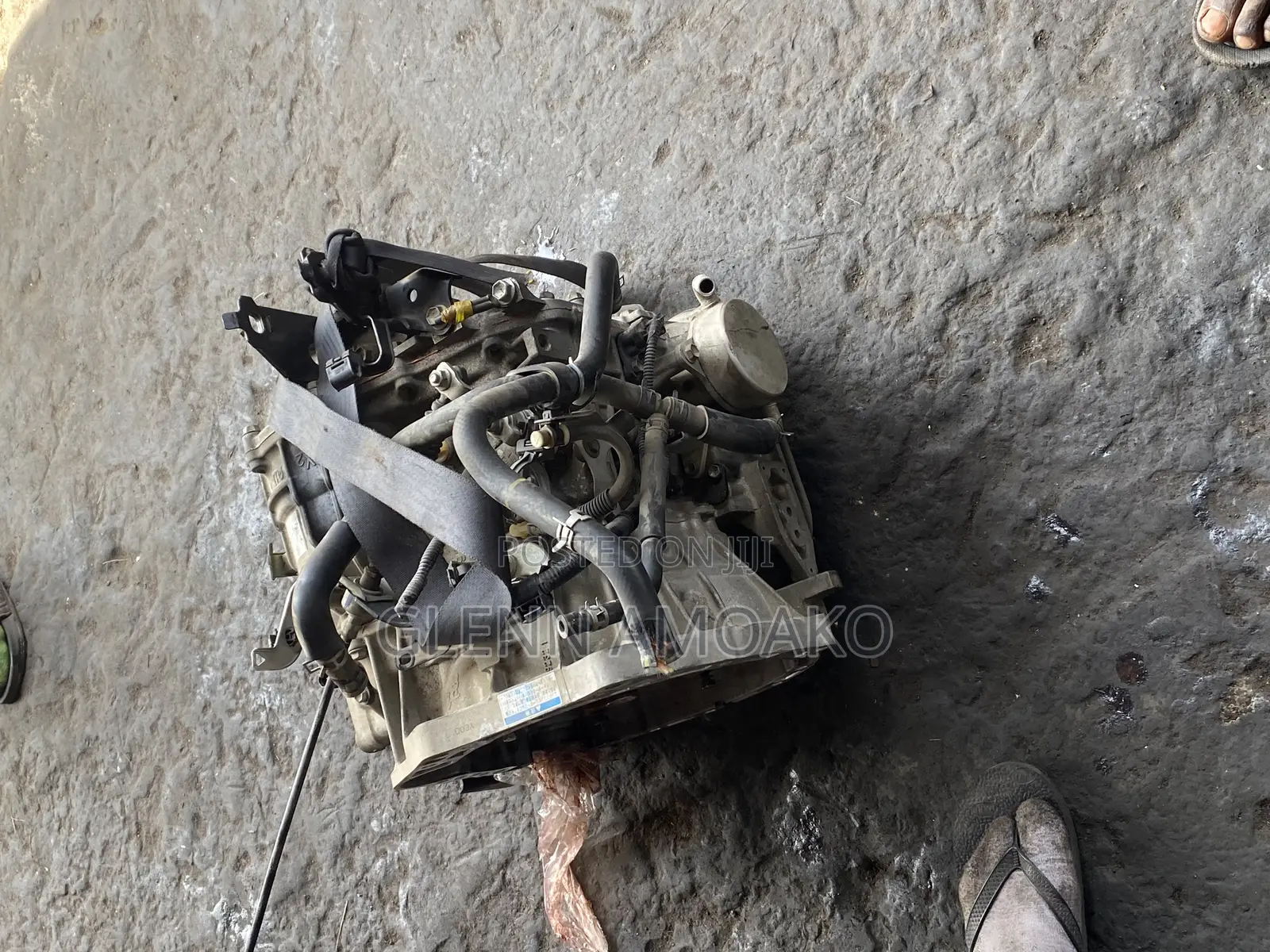 Toyota Vitz Complete Engine With Gearbox 4plugs or 3plugs