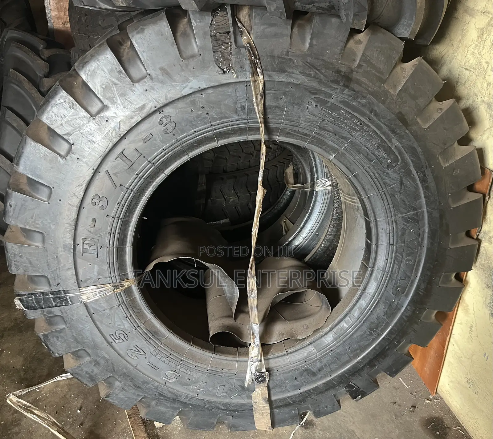 E-3/L-3 Otr Tyre 17.5-25 Wheel Loader Tyre