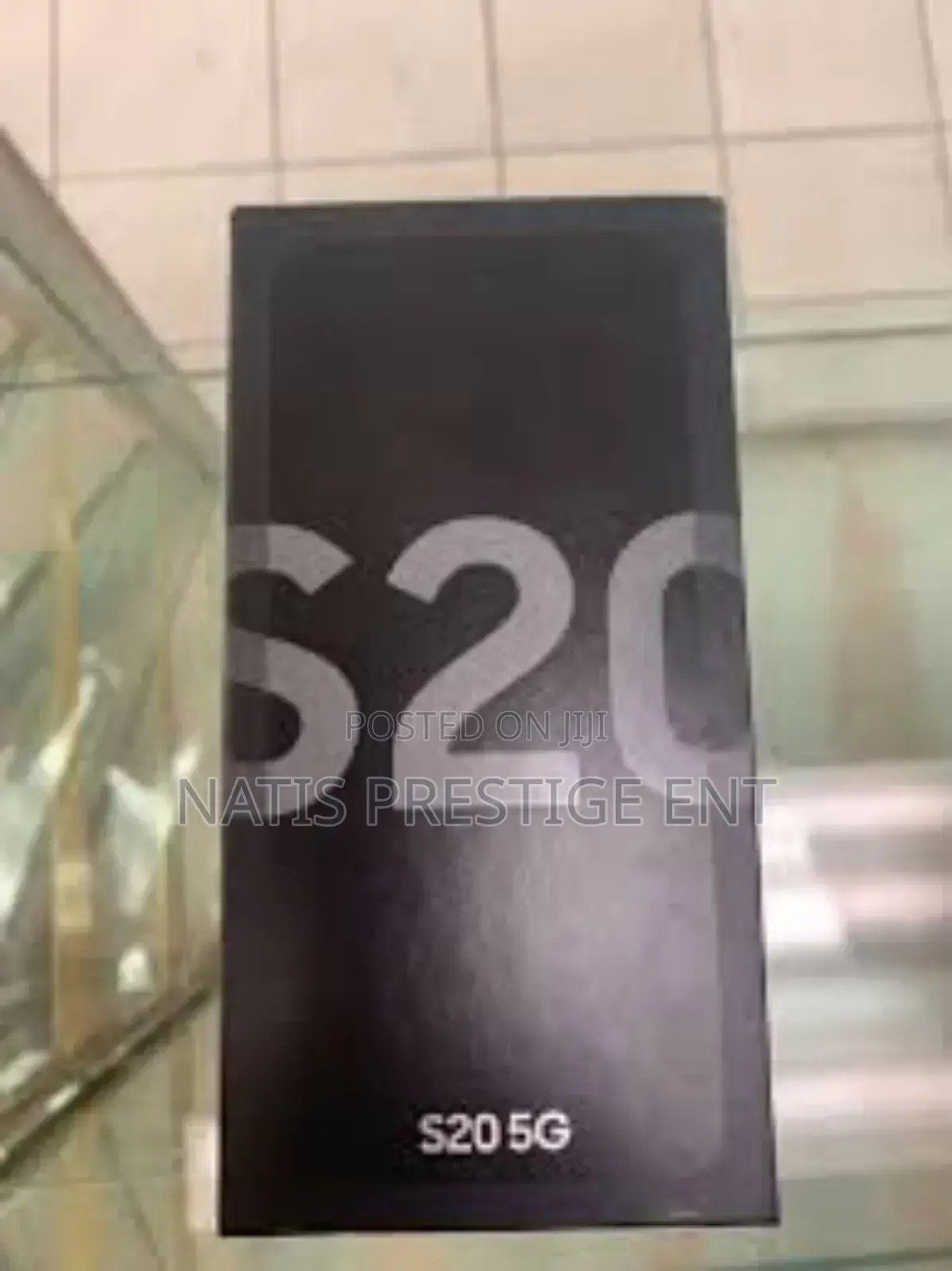 New Samsung Galaxy S20 128 GB Black