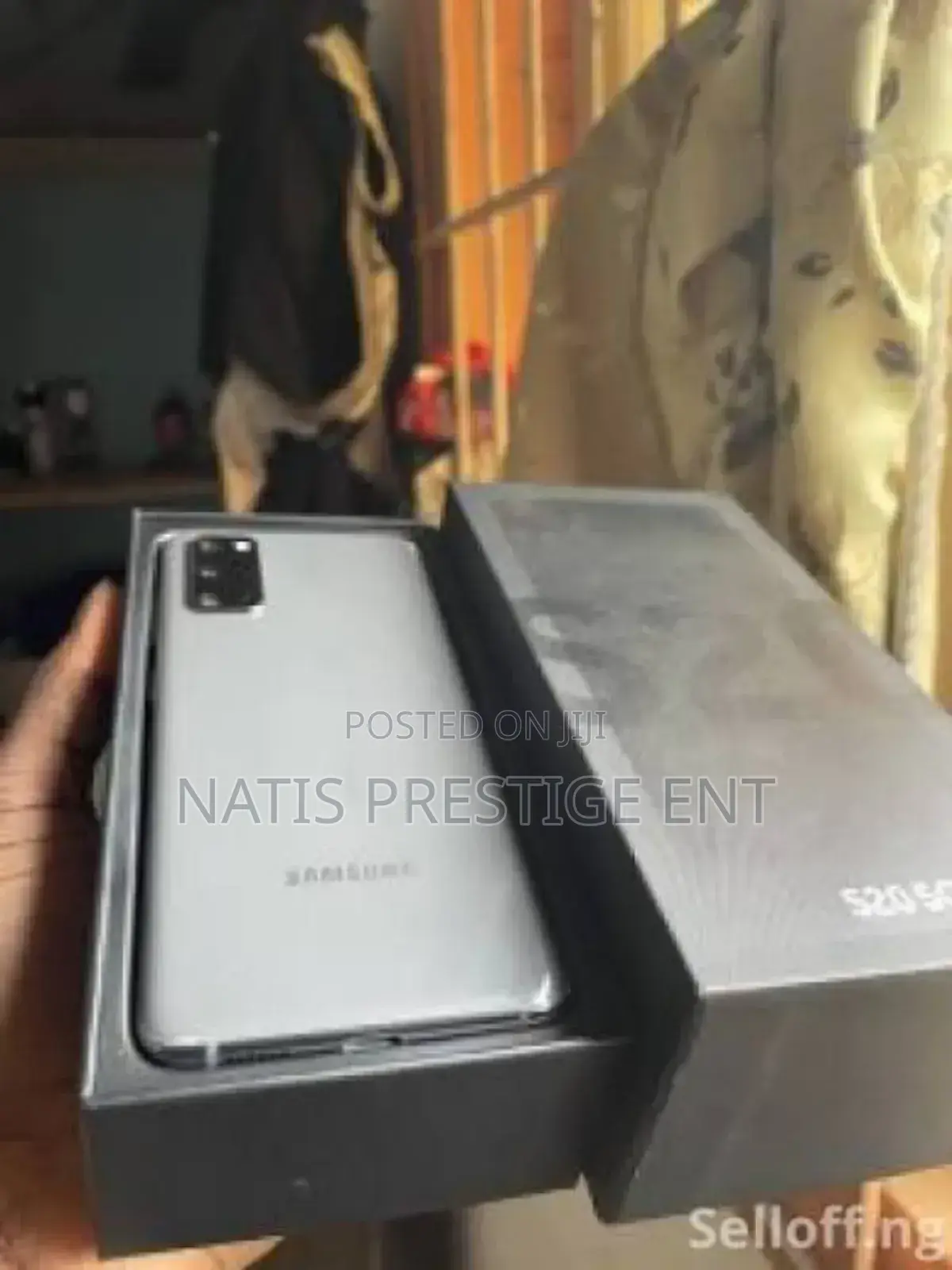 New Samsung Galaxy S20 128 GB Black
