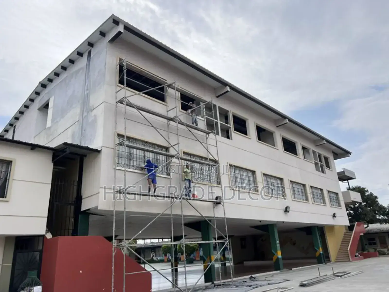 Painting Graffiato Pop Skimming Stucco