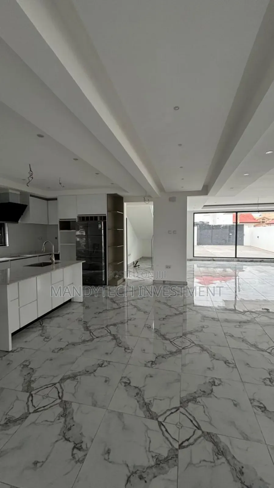 4bdrm Duplex in A&C Mall Area for sale