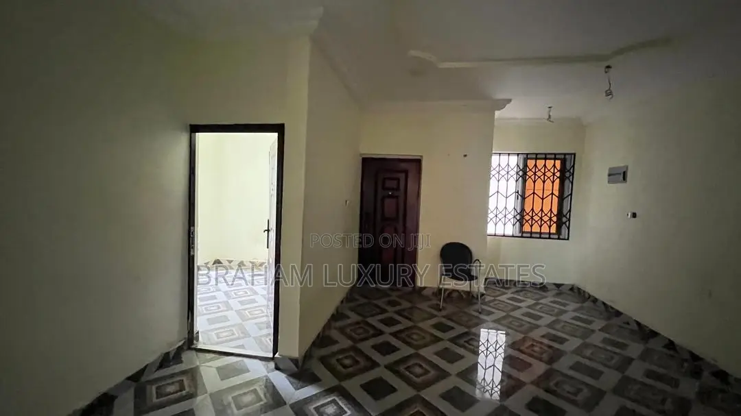 2bdrm Apartment in Braham Luxury Estate, Sakumono for rent