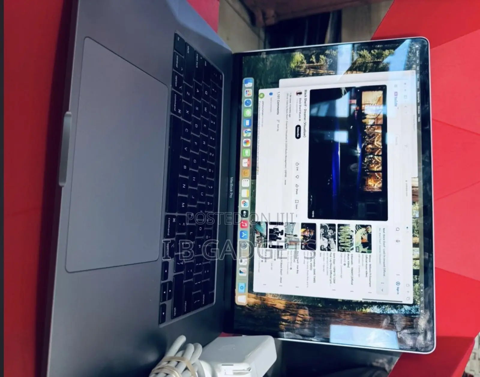 Laptop Apple MacBook Pro 2019 32GB Intel Core I9 SSD 512GB