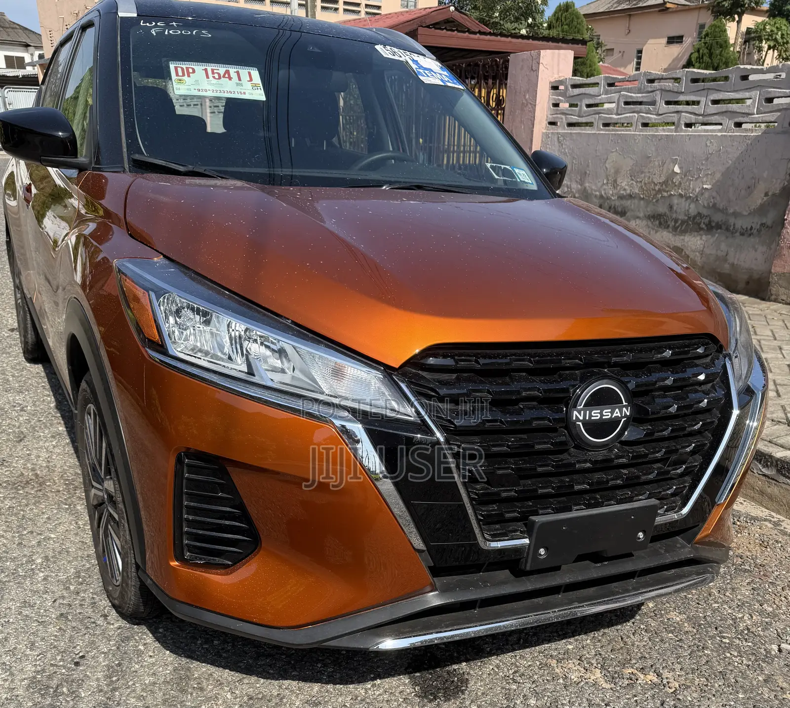 Nissan Kicks 2024 Orange