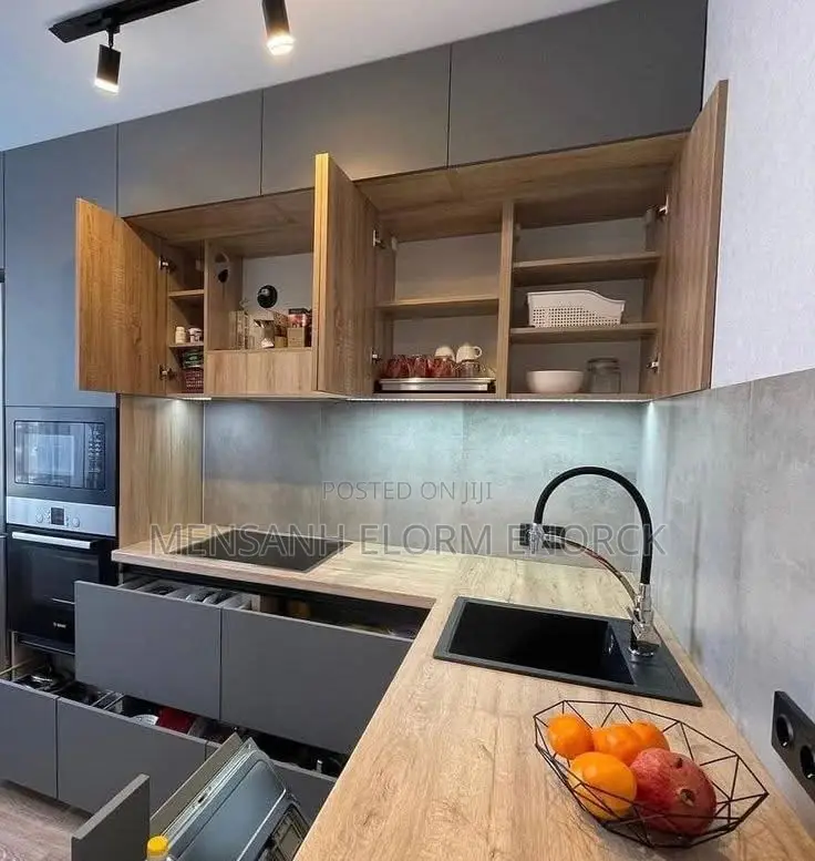 Kitchen Cabinets Installation