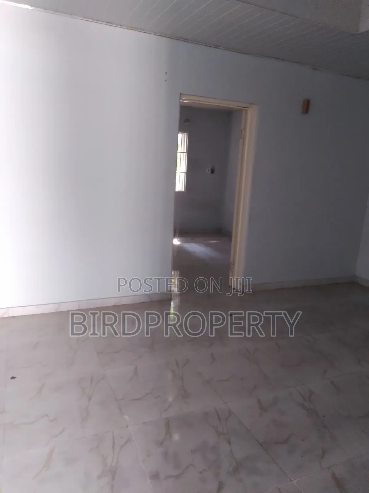 1bdrm Apartment in Bird-Group, School Junction for rent