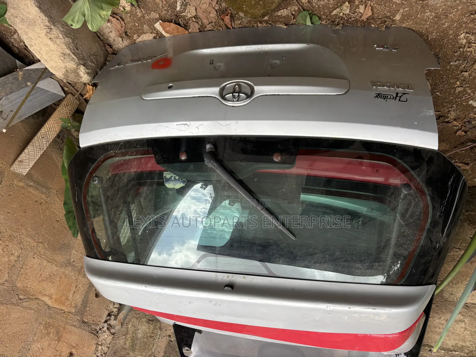 Toyota Matrix 2003,2004,2005,2006 Boot / Tailgate Available