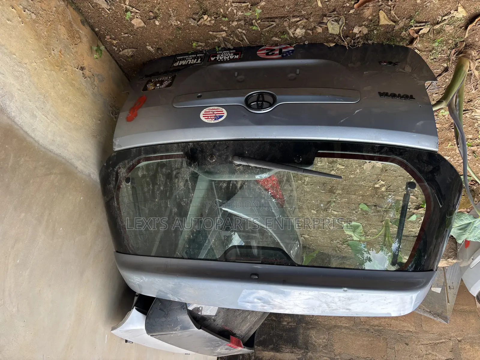 Toyota Matrix 2003,2004,2005,2006 Boot / Tailgate Available