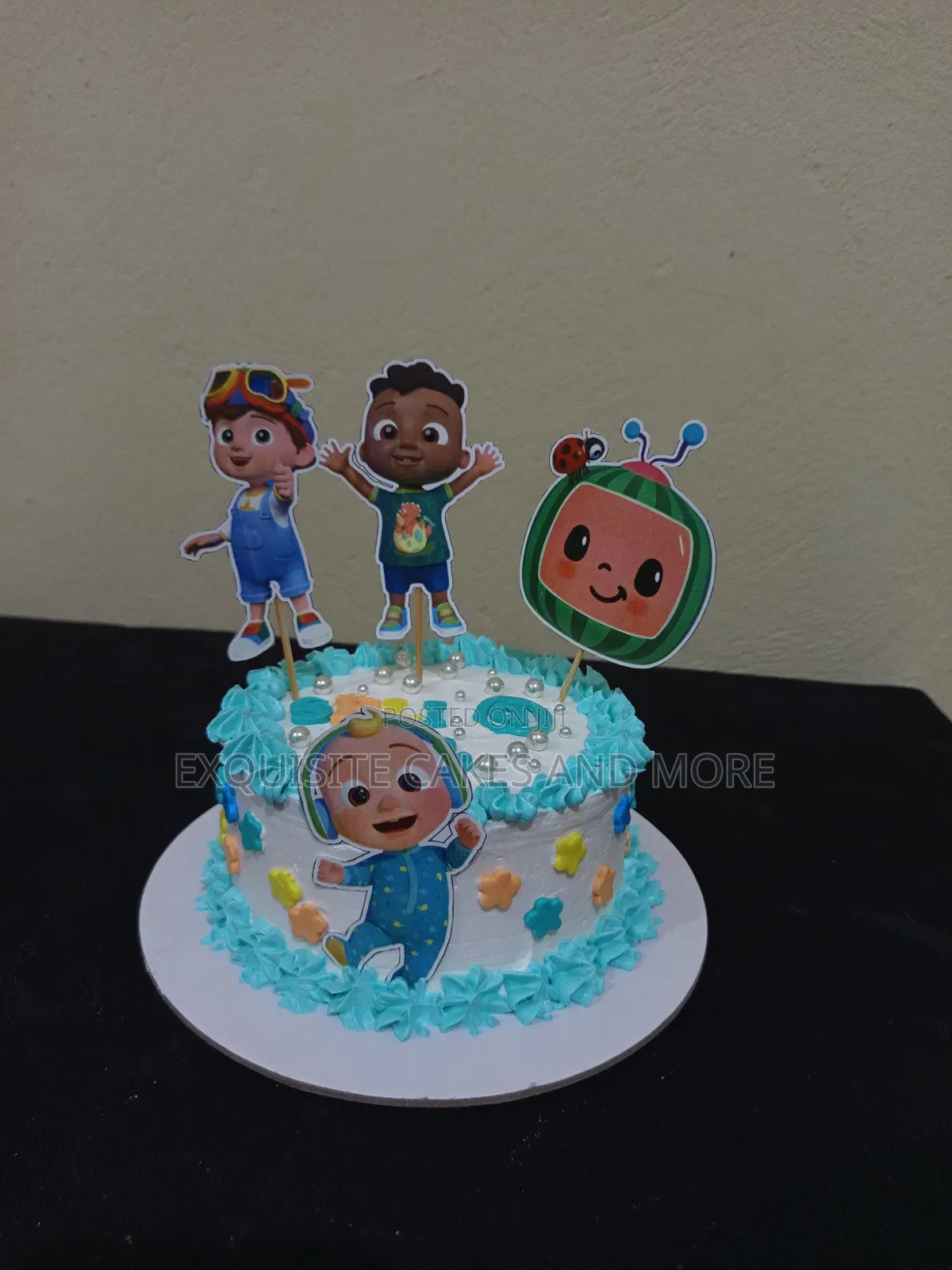 Birthday / Photoshoot Cake