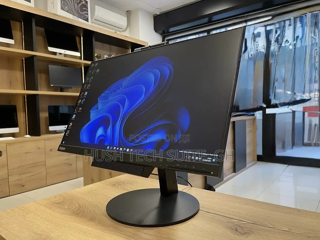 Lenovo ThinkCentre 24 8GB Intel Core i5 SSHD (Hybrid) 500GB