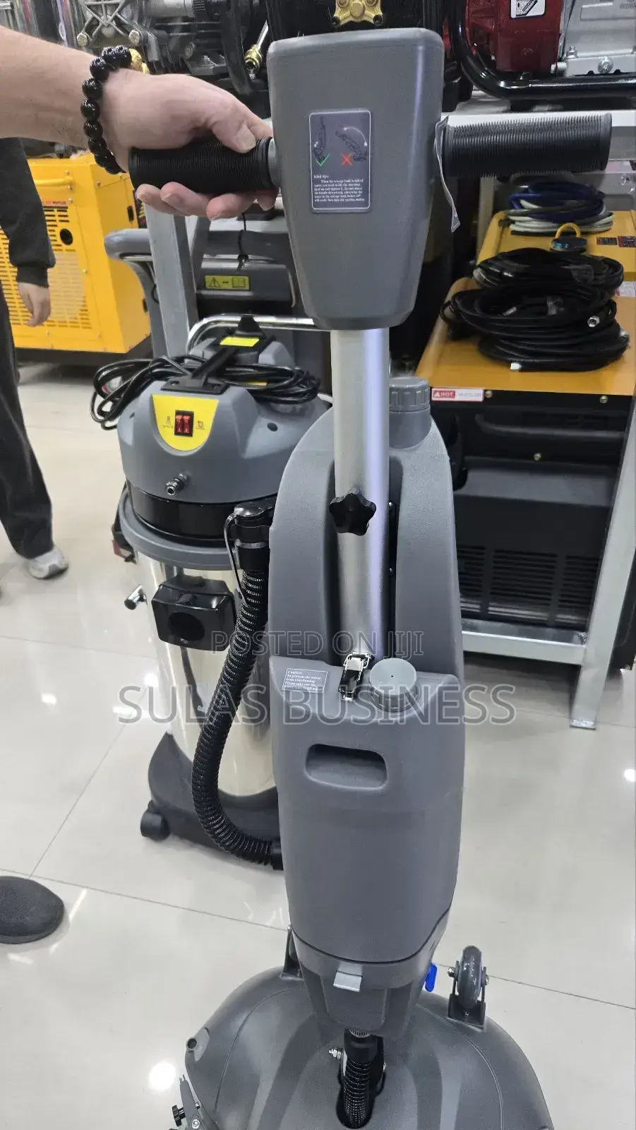 Cordless Floor Scrubbing Machine for Home Cleaning Purposes.