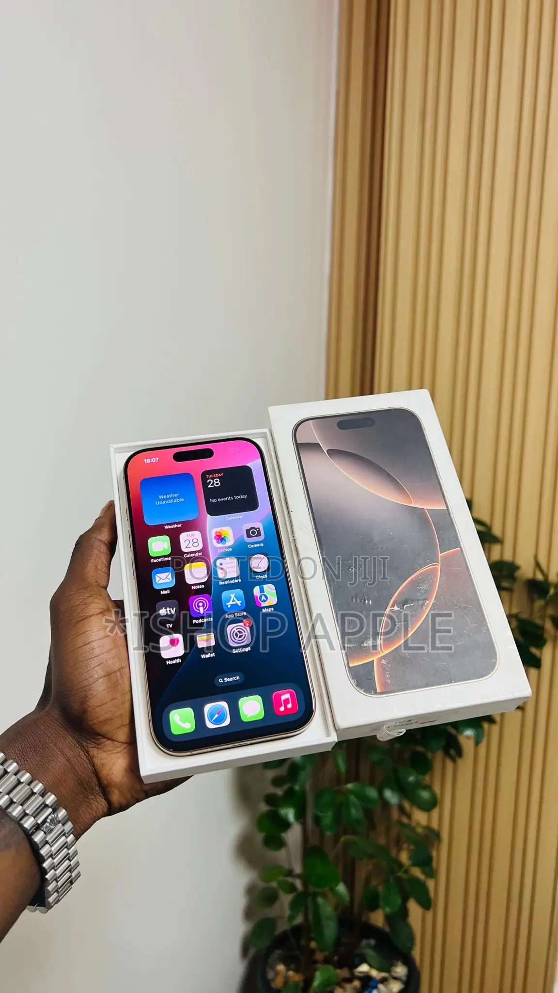 Apple iPhone 16 Pro Max 256 GB Gold