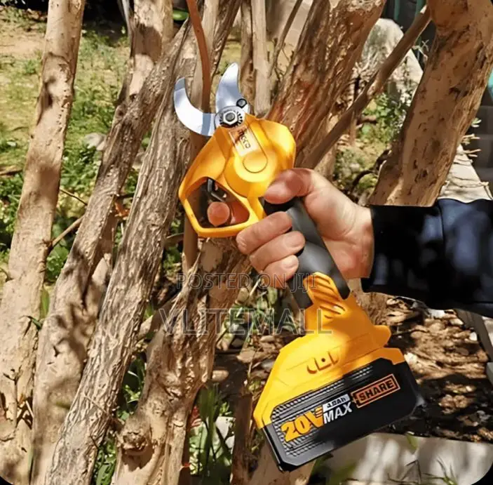 Ingco 20v Cordless Gauge Straight Shear With Brushless Motor