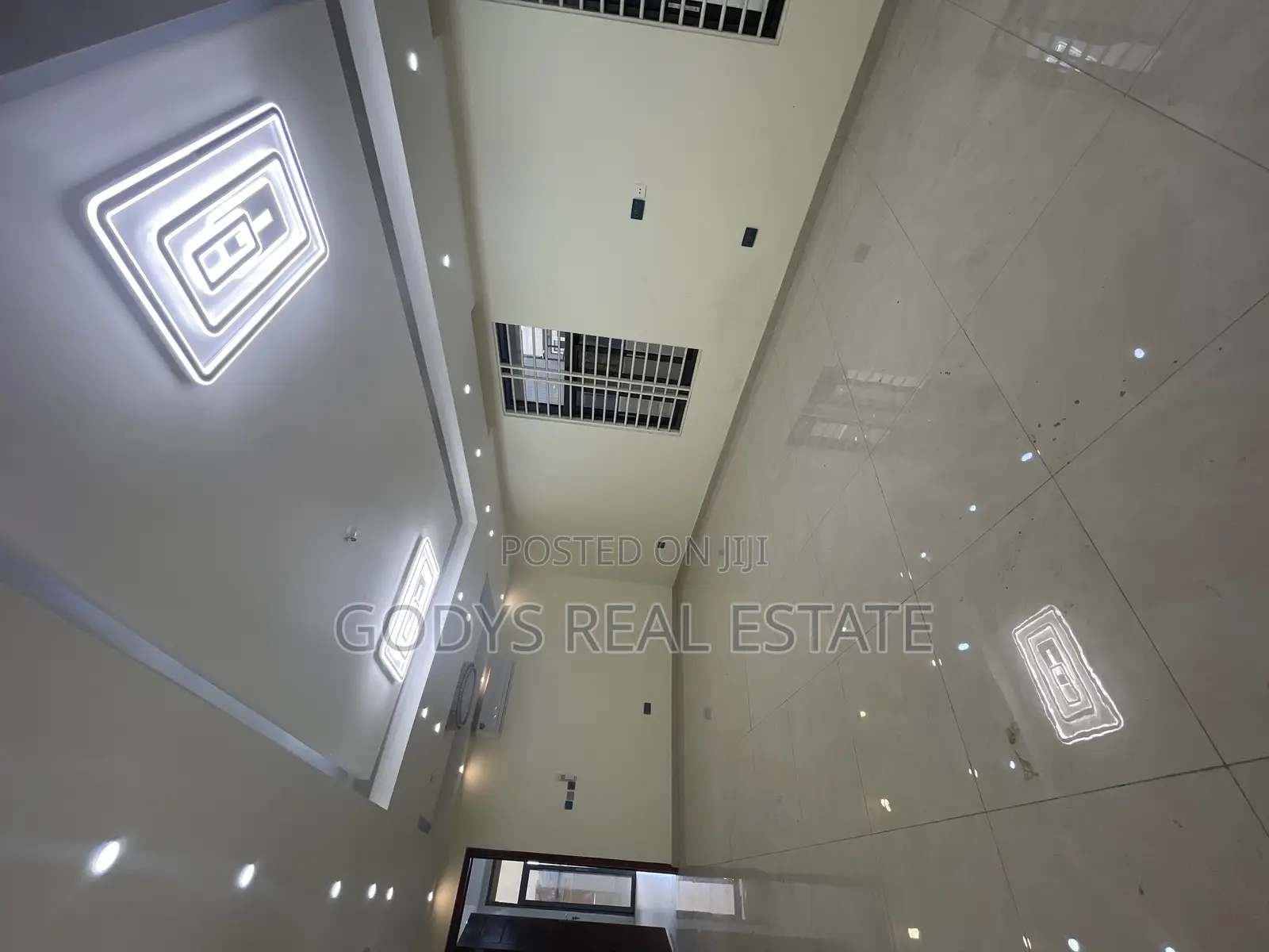 5bdrm Duplex in Westhills, Weija for sale