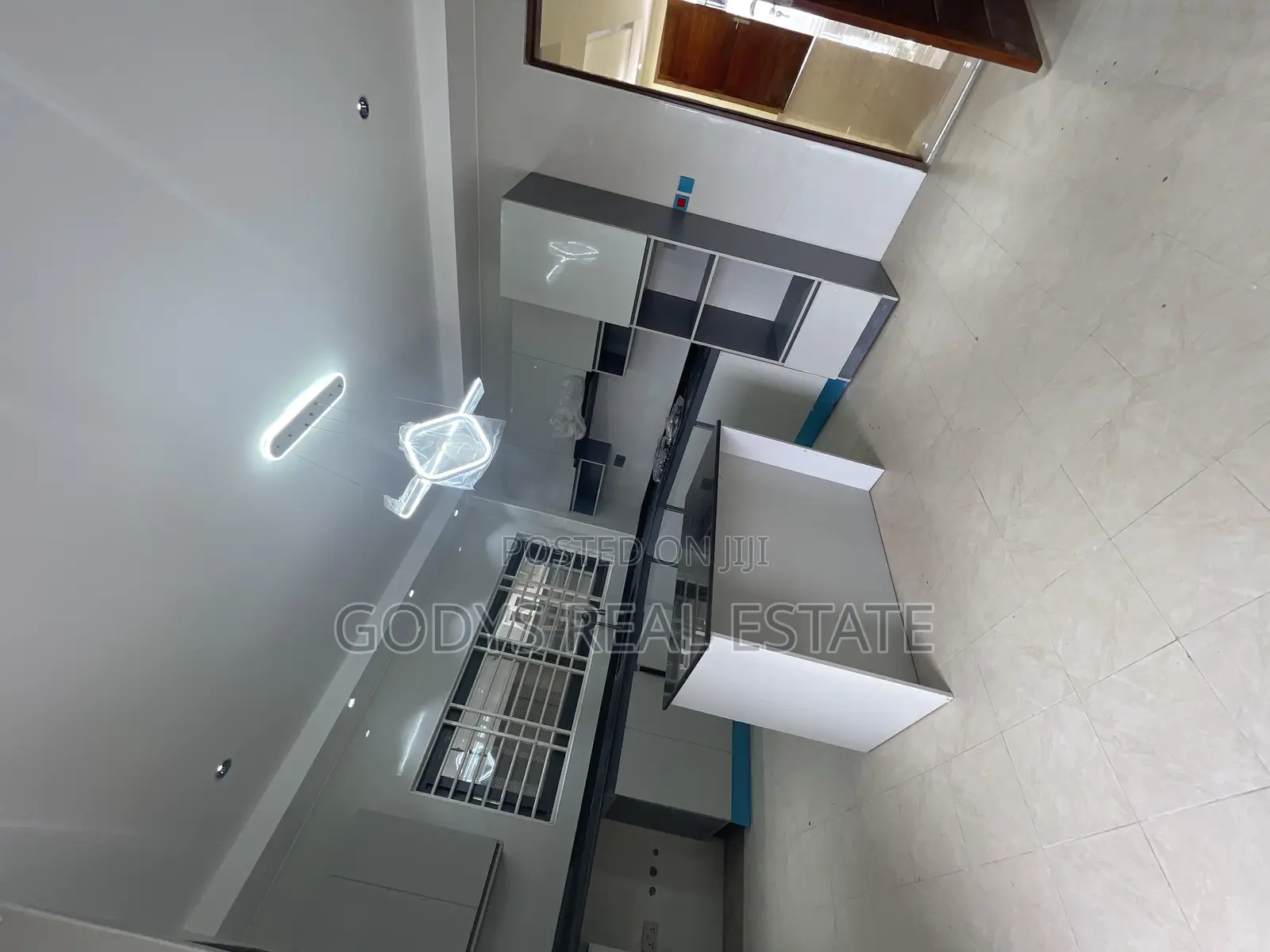 5bdrm Duplex in Westhills, Weija for sale