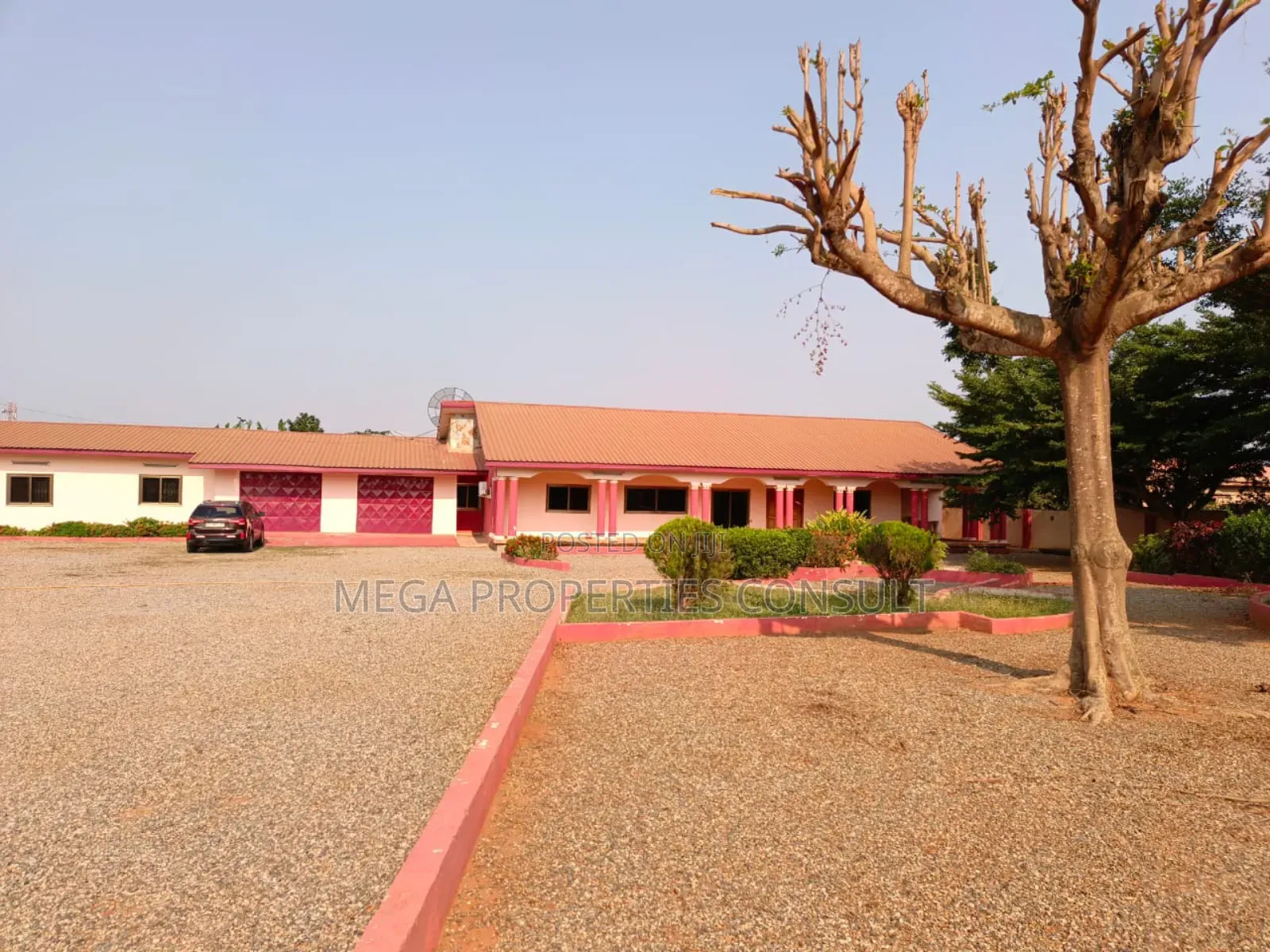 6bdrm House in Ofankor for sale