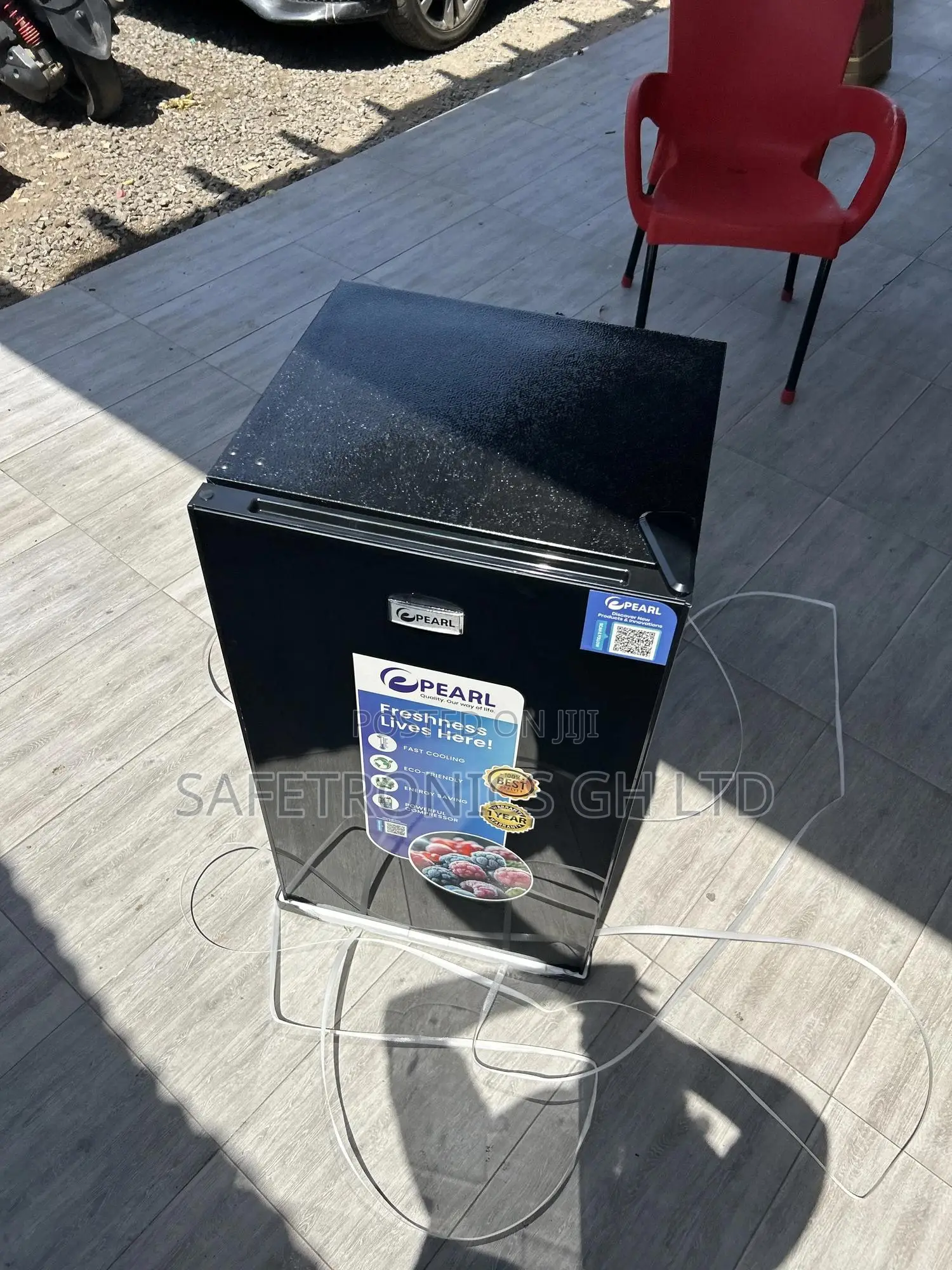 Check Out Pearl 90l Top Mount Black Glass 1 Door Tabletop Fridge