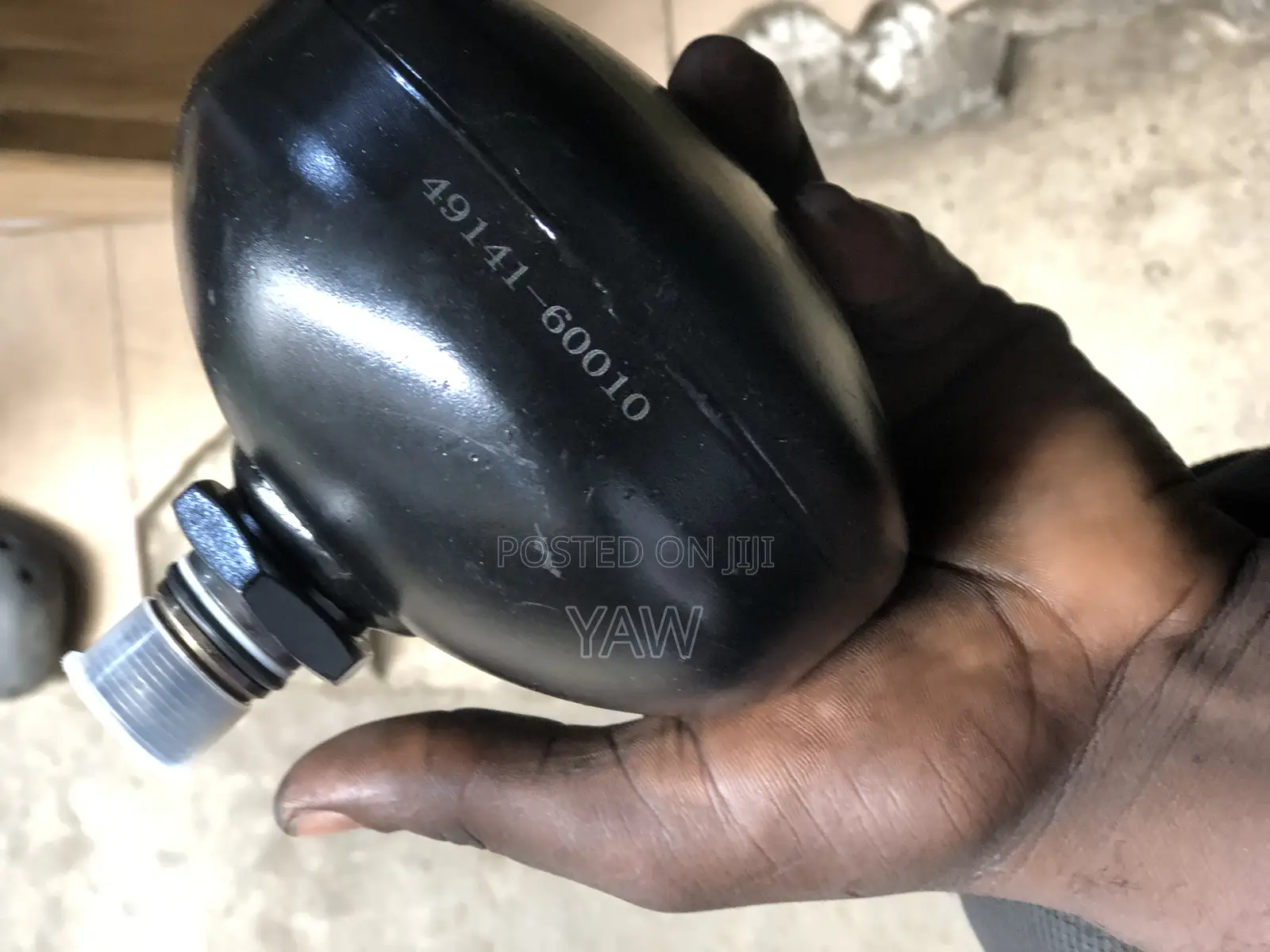 Lexus Lx 570 Accumulators