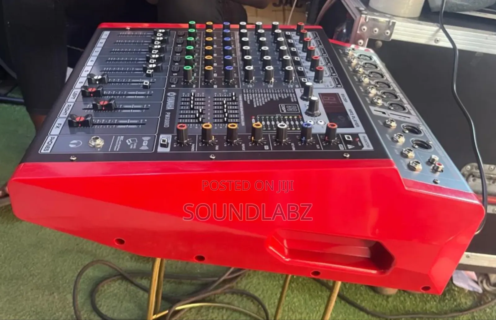 Yamaha Pmx608d 6-channel Powered Mixer.