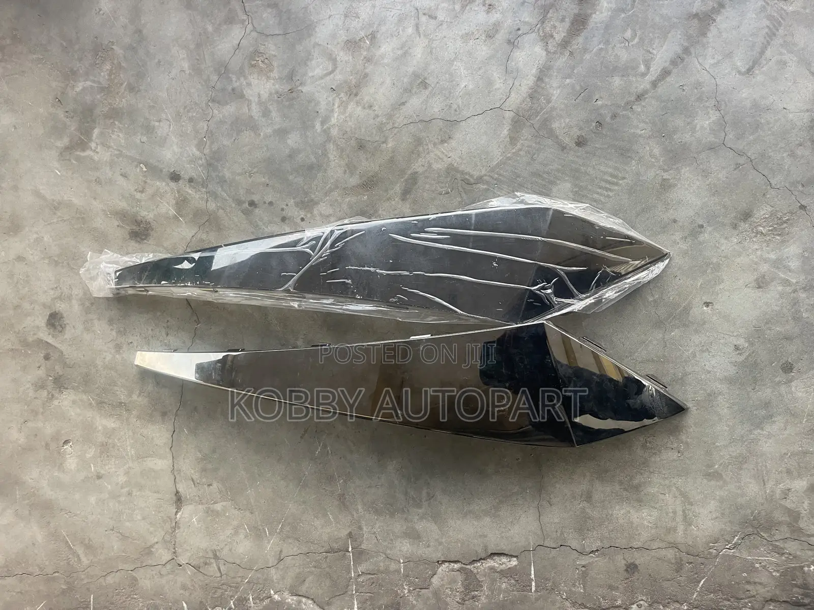 Hyundai Elantra Front Bumper Side Trim Moulding 2021 2022 2023 2024