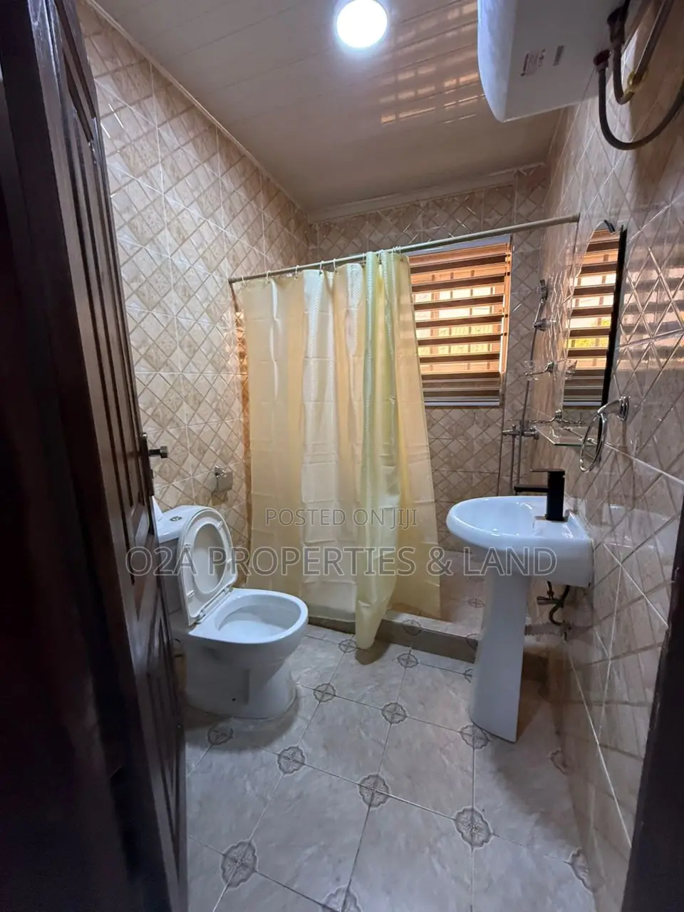 3bdrm Apartment in Adenta, Barrier for sale