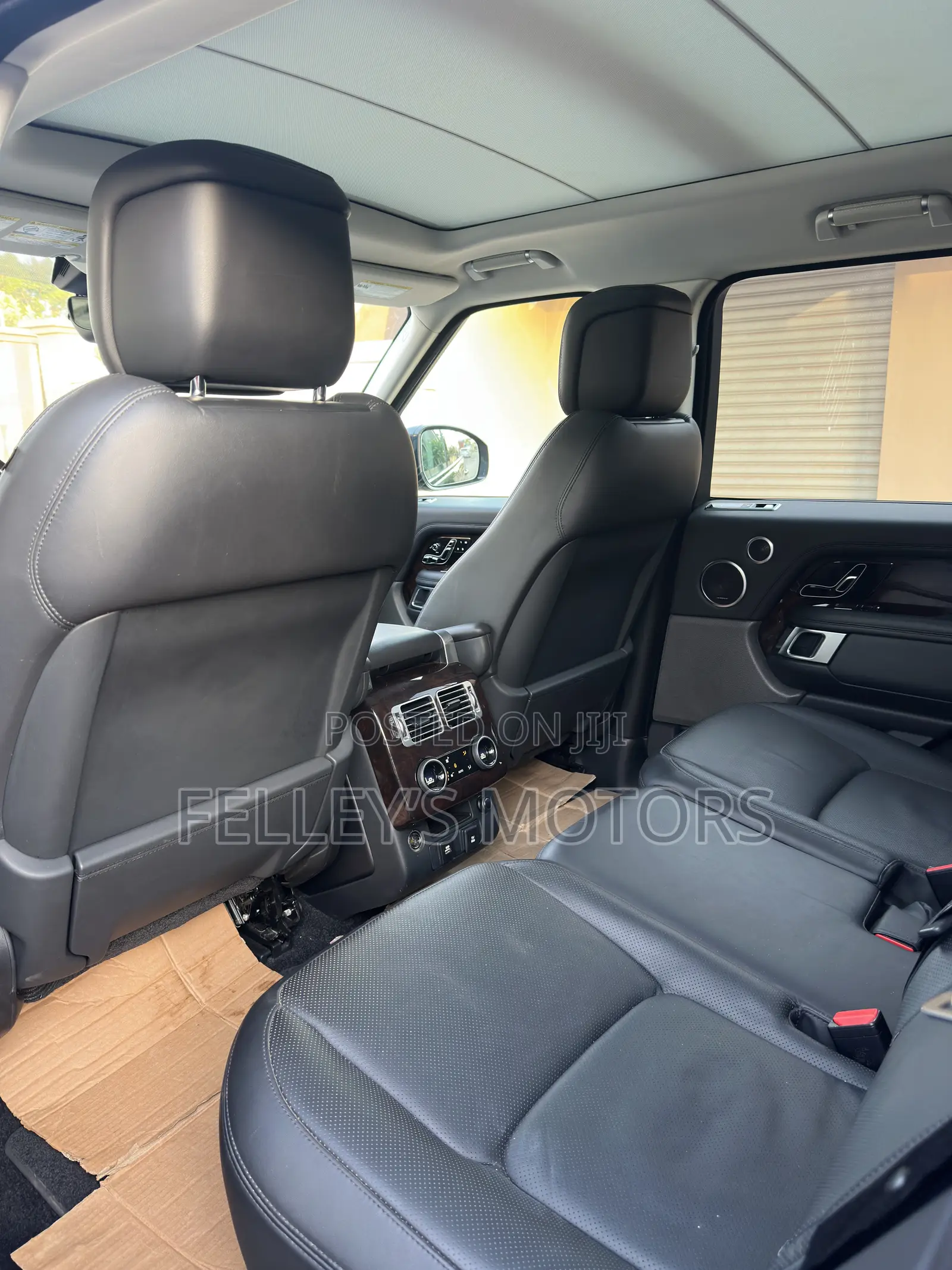 Land Rover Range Rover Vogue 2020 Black