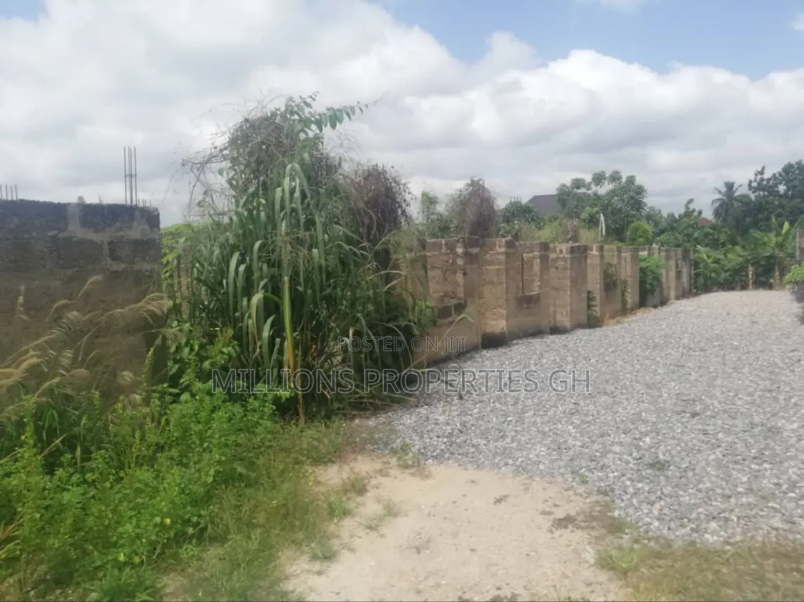 6plots for Hospital, School ,Hotel at Boankra
