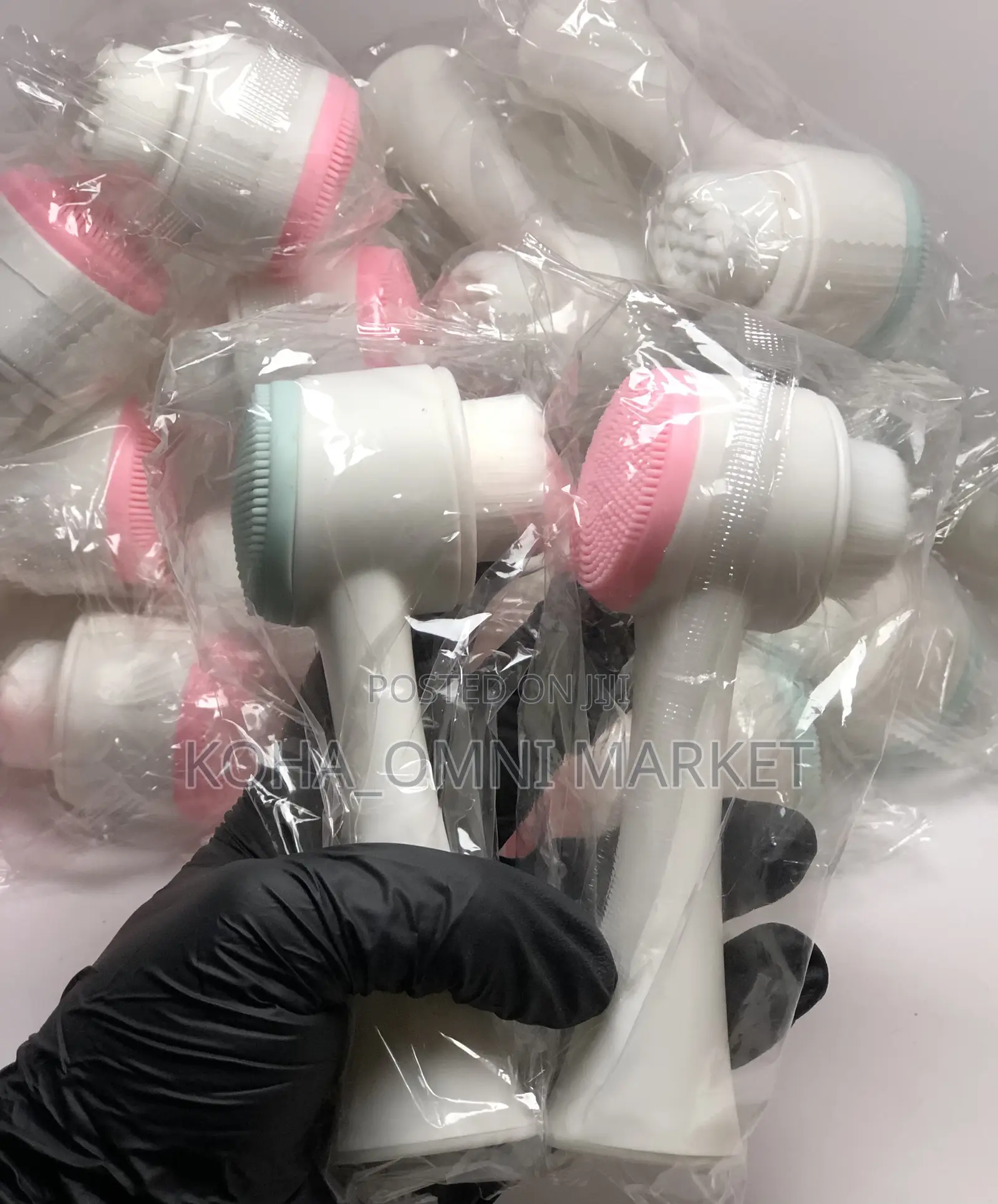 Double-Sided Face Brush