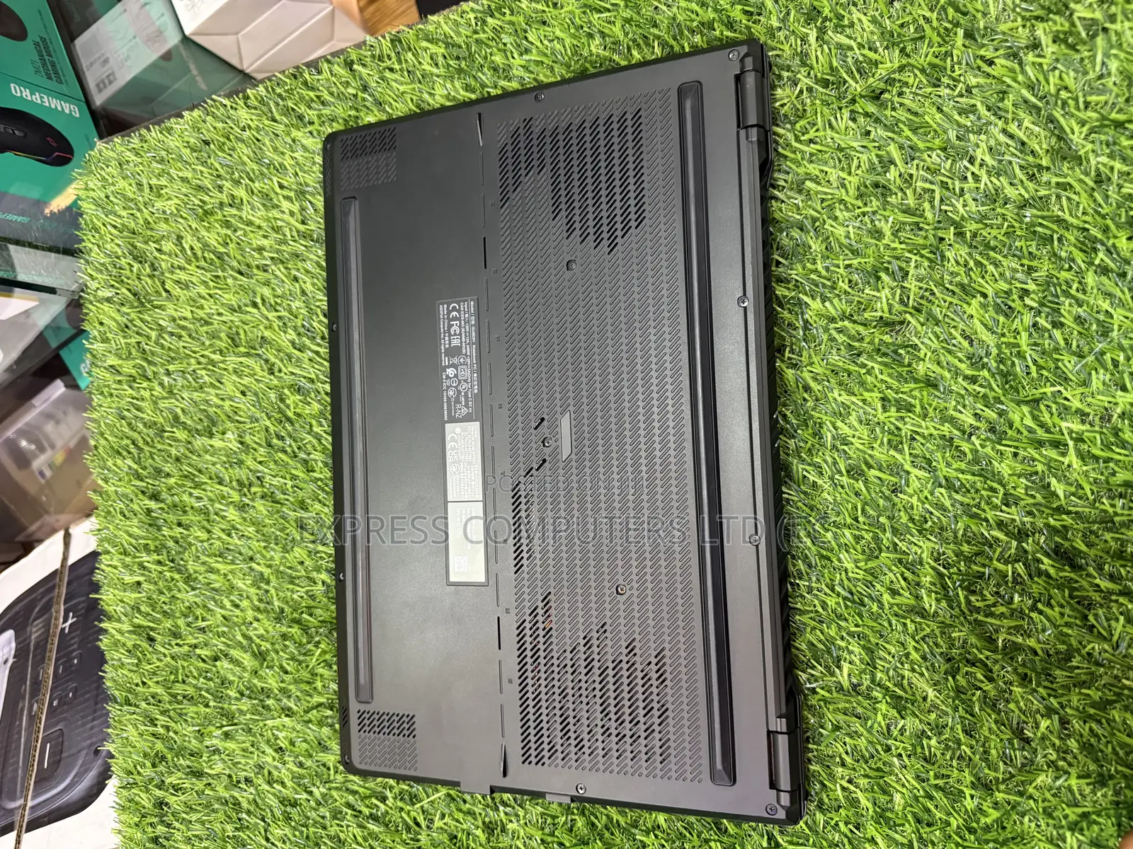 Laptop Asus ROG Zephyrus M16 GU603HR 24GB Intel Core I9 SSD 1T
