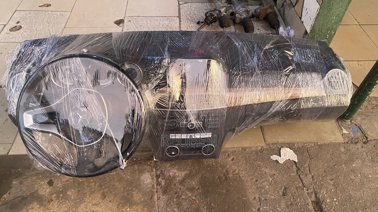 Mercedes Benz C204 (250) Complete Dashboard