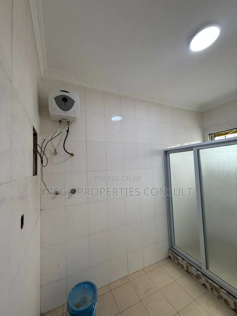 7bdrm House in Tema Metropolitan for rent
