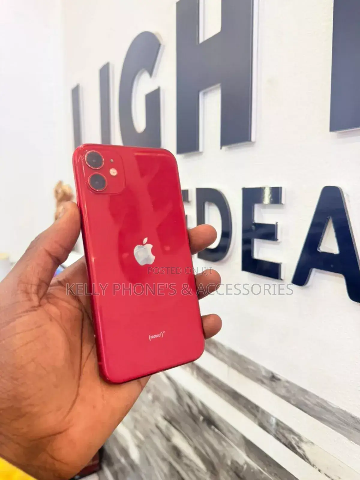 New Apple iPhone 11 128 GB Red