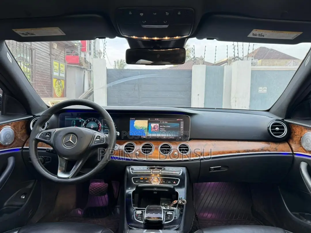 Mercedes-Benz E300 2018 White