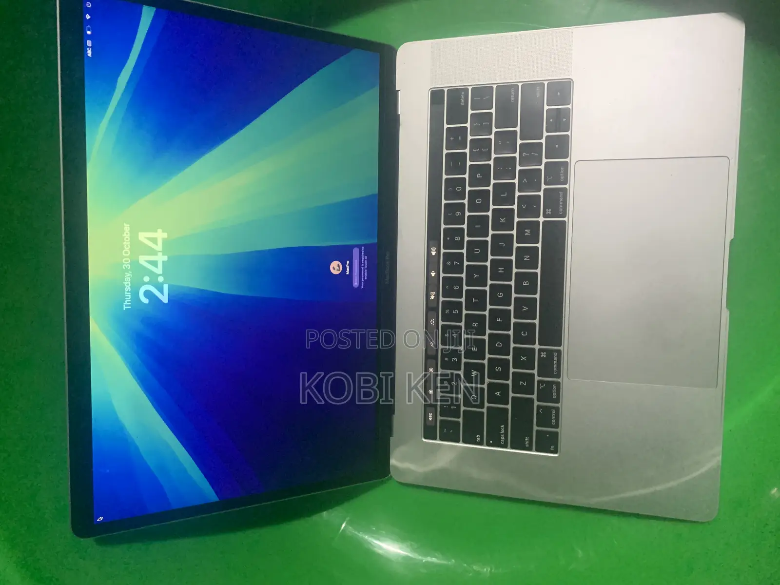 Laptop Apple MacBook Pro 2018 16GB Intel Core i7 SSD 256GB