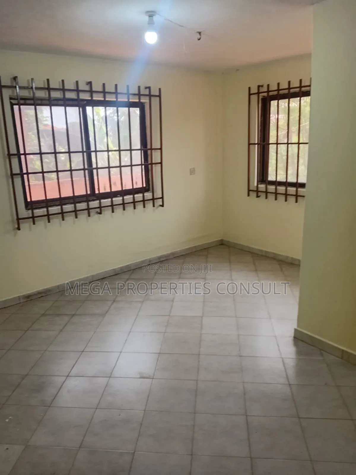 9bdrm House in Sowutwuom for rent