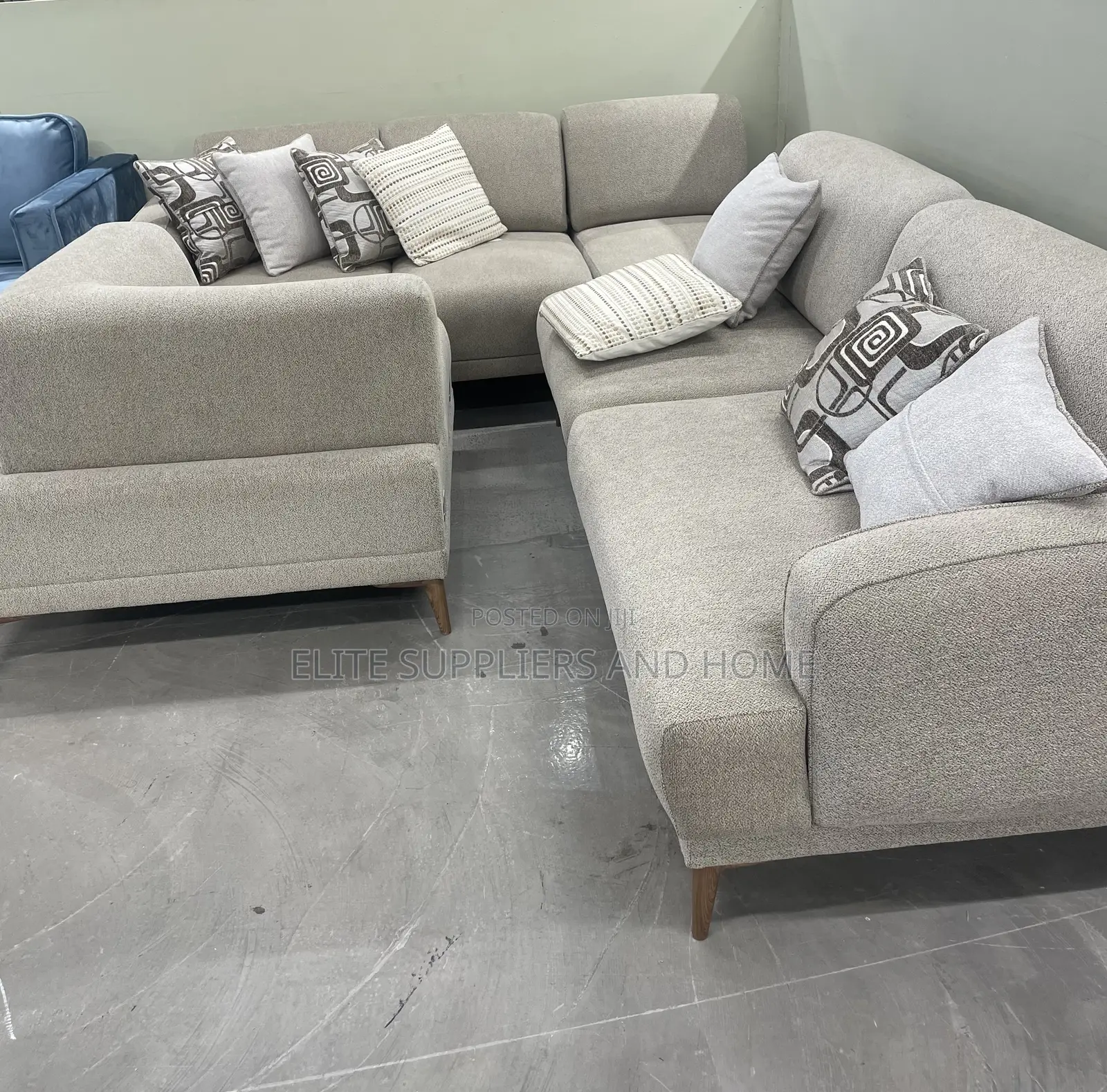 Corner Sofa / Couch